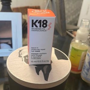 K18 Biomimetic Hairscience leave in repair mask